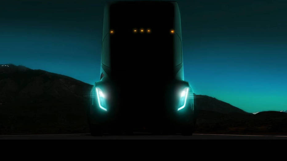 Tesla’s electric big rig is already facing stiff competition