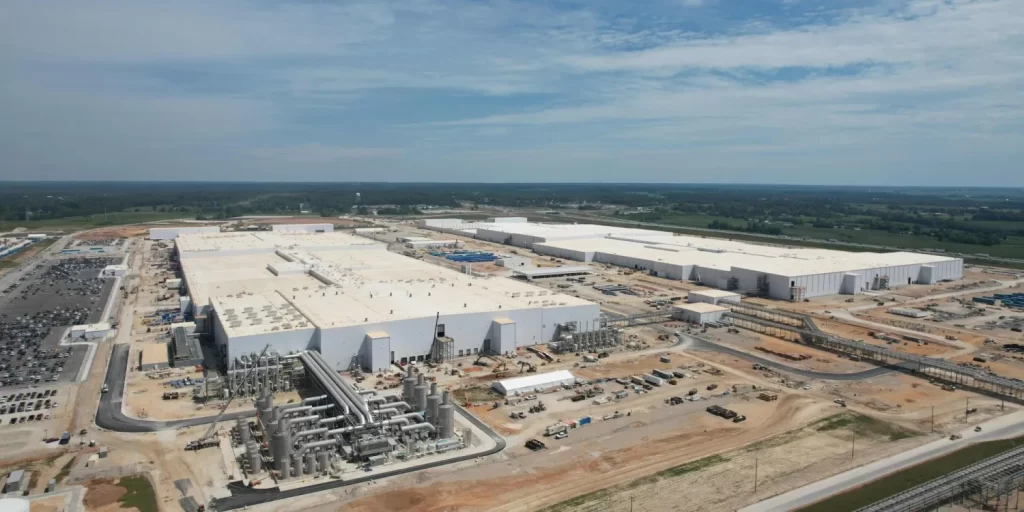 Ford closes a $9.63 billion DOE loan to supercharge 3 EV battery factories