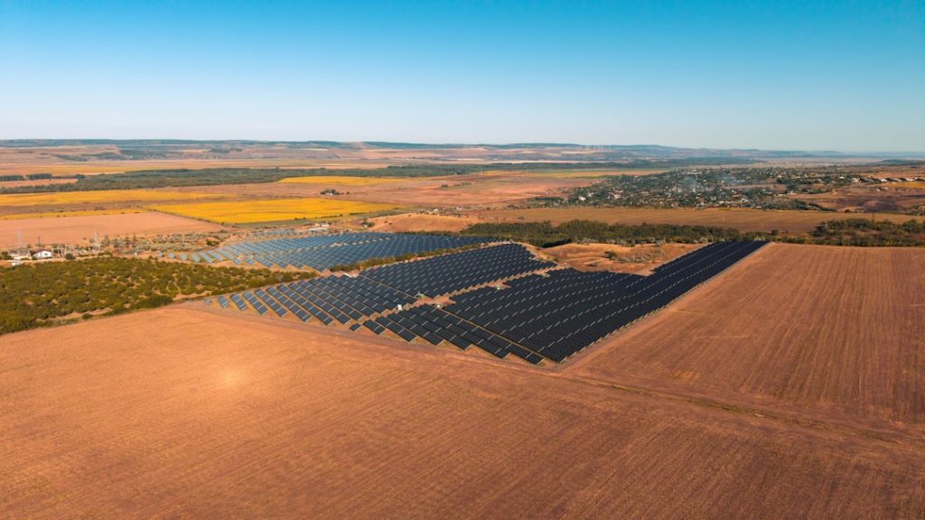 Record Battery Storage Investments Signal Historic Shift in Global Energy Markets