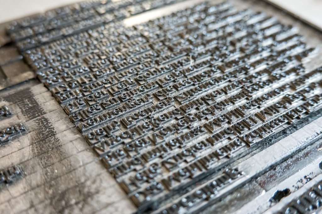 Critical Material Bottlenecks Emerge as Graphite Anode Supply Shapes EV Manufacturing